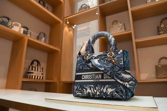 lady dior pop up