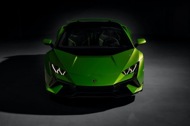 比 STO、Evo 更狂！Lamborghini 全新 V10 特級 Huracán Tecnica 登場！