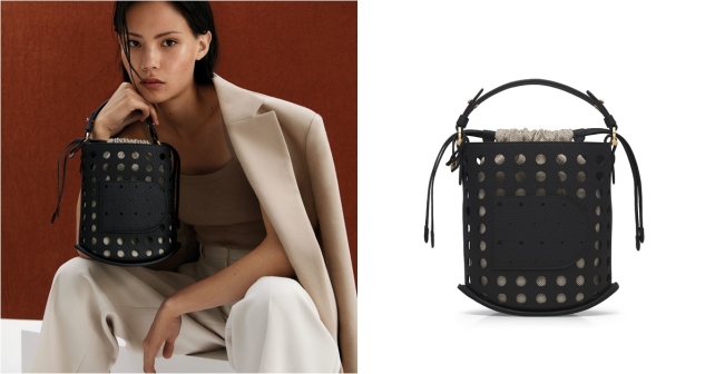 Delvaux 輕盈玩味新作，打孔設計「水桶包」Pin Mini Bucket Airess