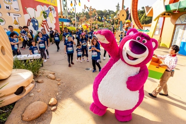 迪士尼樂園 10K Weekend 3 月開跑，走遍 7 大主題園區、夢想城堡！
