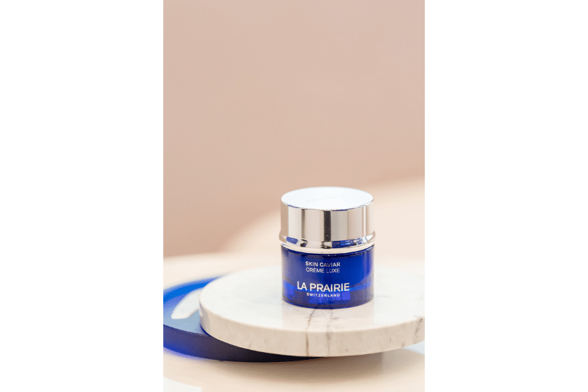 La Prairie Cobalt Café