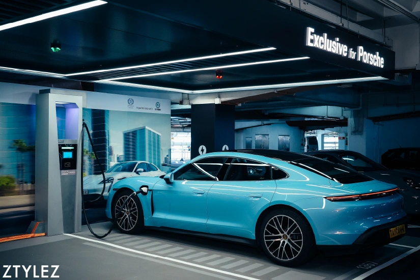 保時捷_The Taycan at Porsche Exclusive Fast Charging Station at Harbour City Tsim Sha Tsui