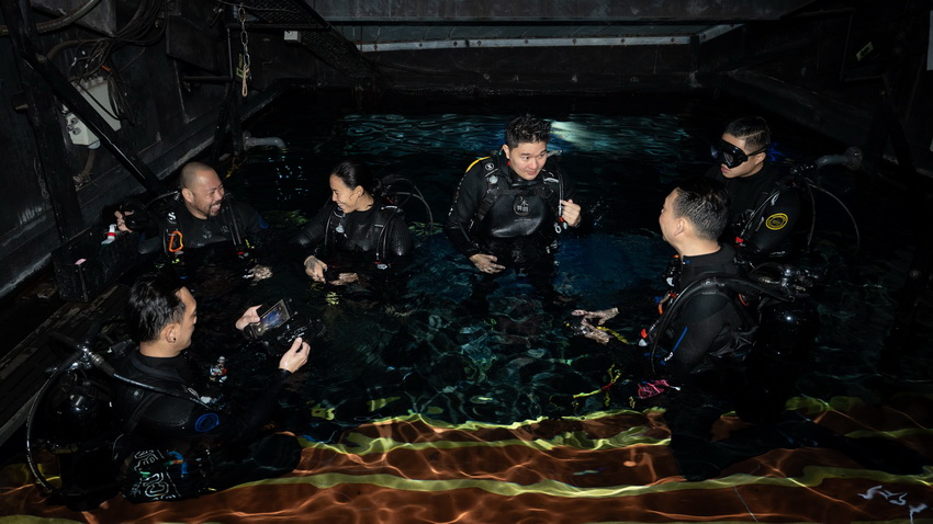 Underwater camera and dive team equipment